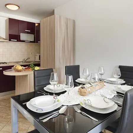 Marko Apartment Pula